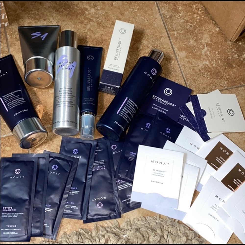 Monat Samples